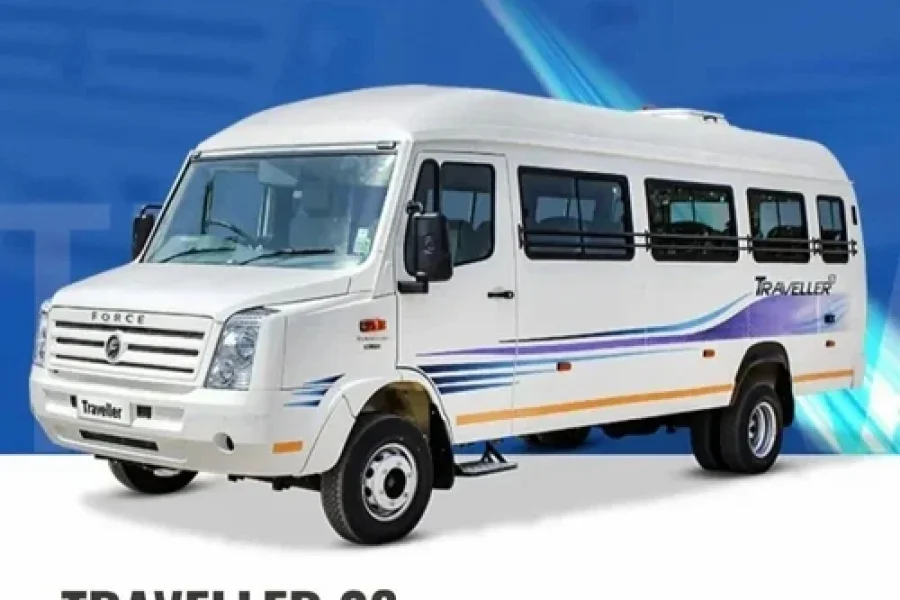 Traveller 26 Seater