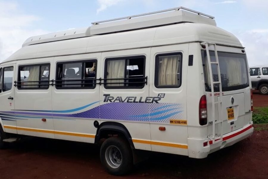 Traveller 26 Seater